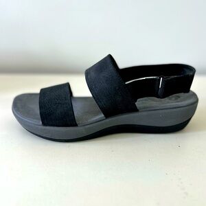 Clarks Cloudsteppers | Women’s Black Sandals | Size 8
